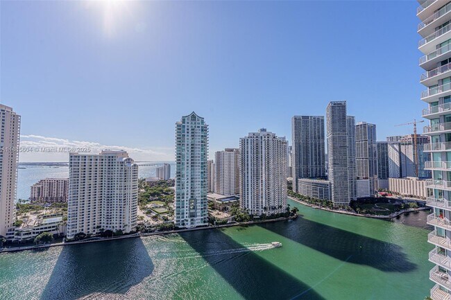 Primary Photo - 335 S Biscayne Blvd