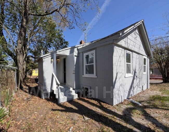 Building Photo - 2002 W 15th St