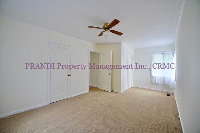 Building Photo - San Anselmo Home On Corner Lot, Nearby Sch...