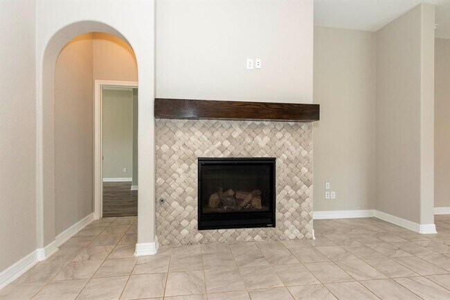 Building Photo - 9735 Stratton Ridge Dr