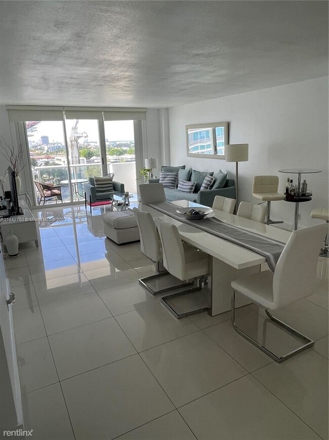 Building Photo - 1 br, 1 bath Condo - 9195 Collins Ave Apt ...