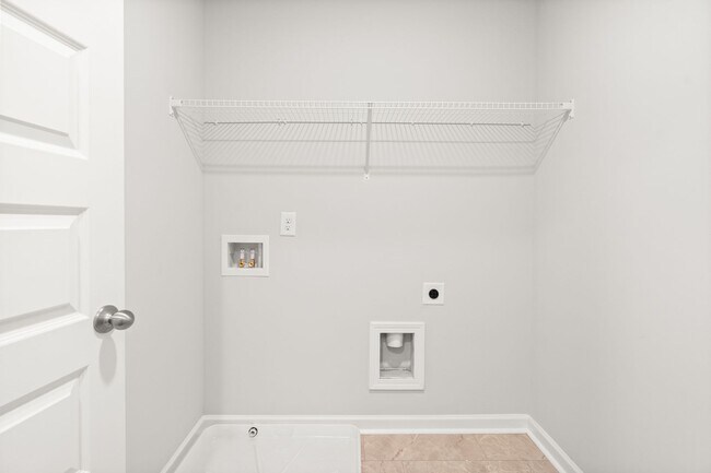 Building Photo - 4 Bed 2.5 Bath home in Gainesville! Retreat at Chicopee