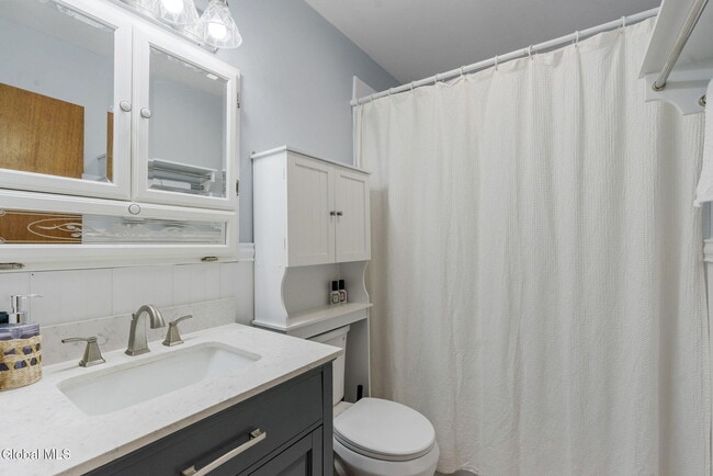 Building Photo - 38 Duncan Rd