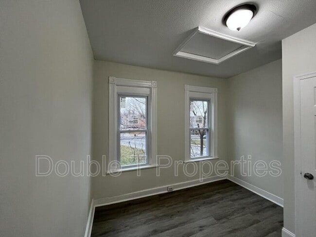 Building Photo - 3010 Grayson St