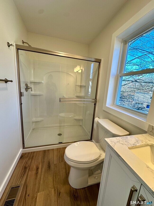 Building Photo - 48 Cedar St