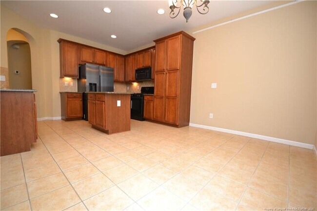 Building Photo - 118 Brookview St