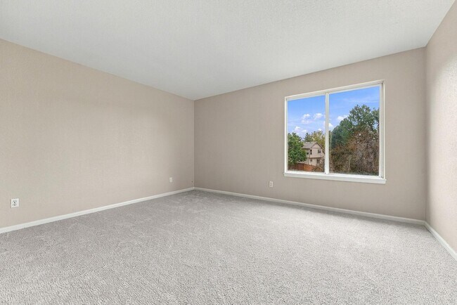 Building Photo - 18602 E Chenango Pl