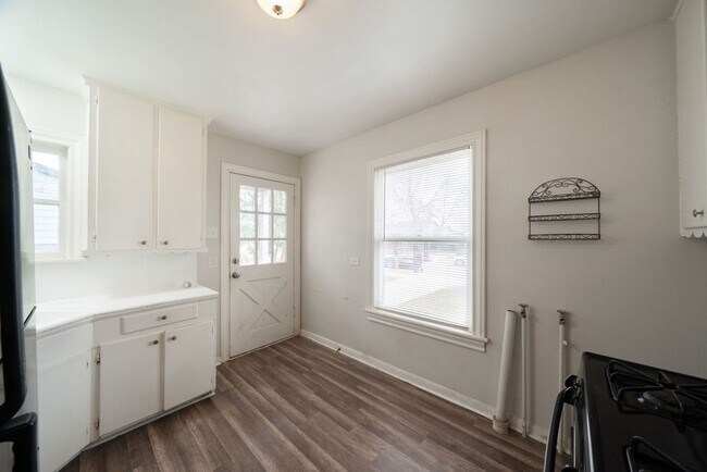 Building Photo - LAWN CARE INCLUDED! Updated 3-Bedroom Home with Detached Garage & Fenced Yard