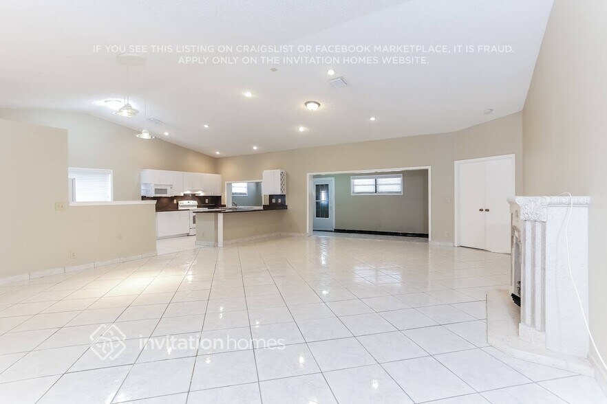 Building Photo - 9575 NW 25th Ct