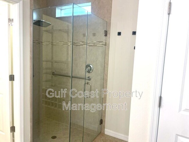 Building Photo - 10485 Crooked Crk Dr
