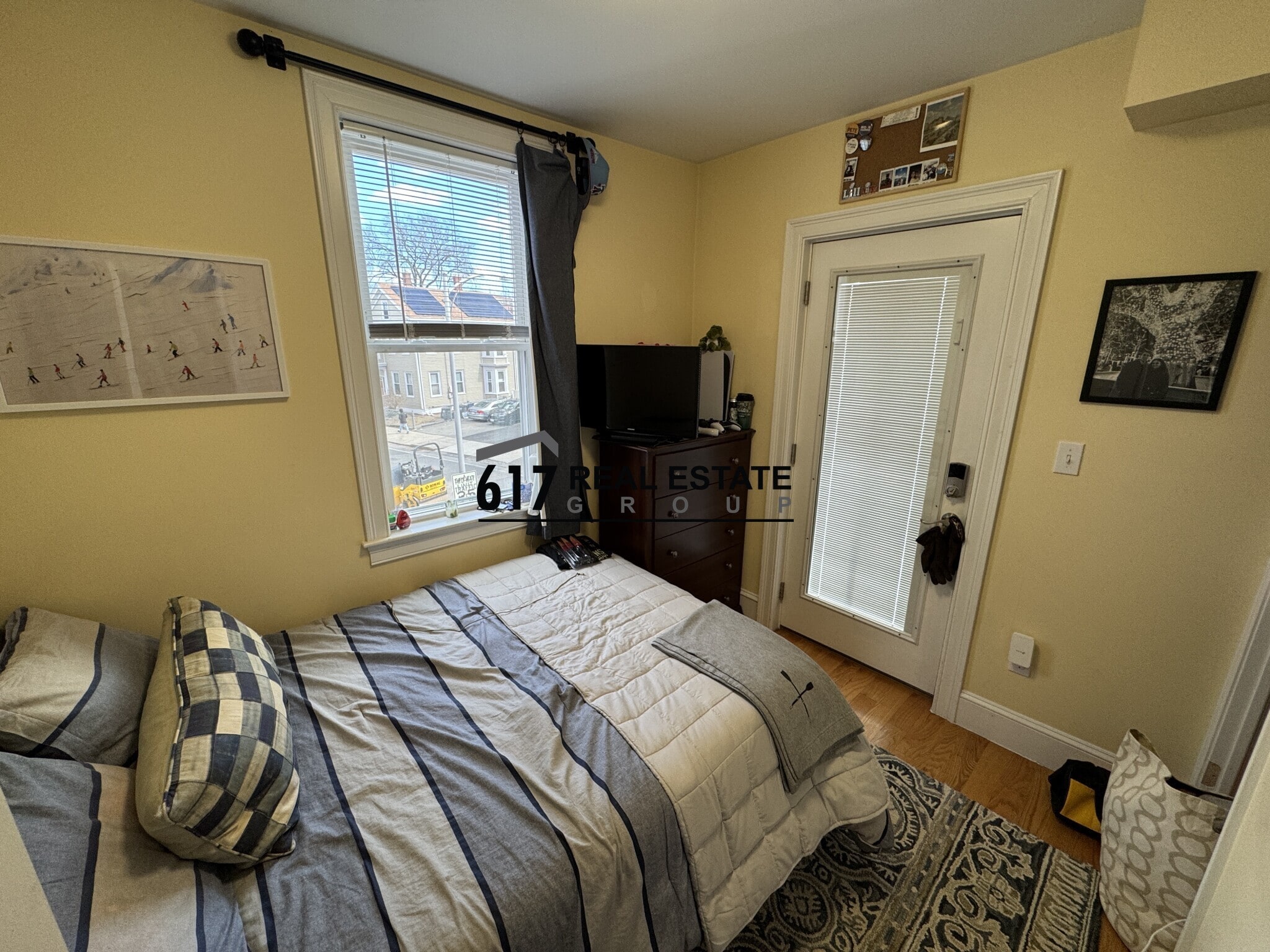 Building Photo - 183 River St