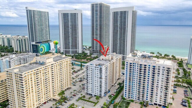 Building Photo - 1849 S Ocean Dr