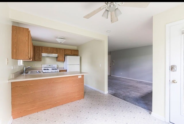 Building Photo - 1202 N Red Oak Cir