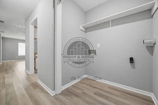Building Photo - 1824 Seay Ct