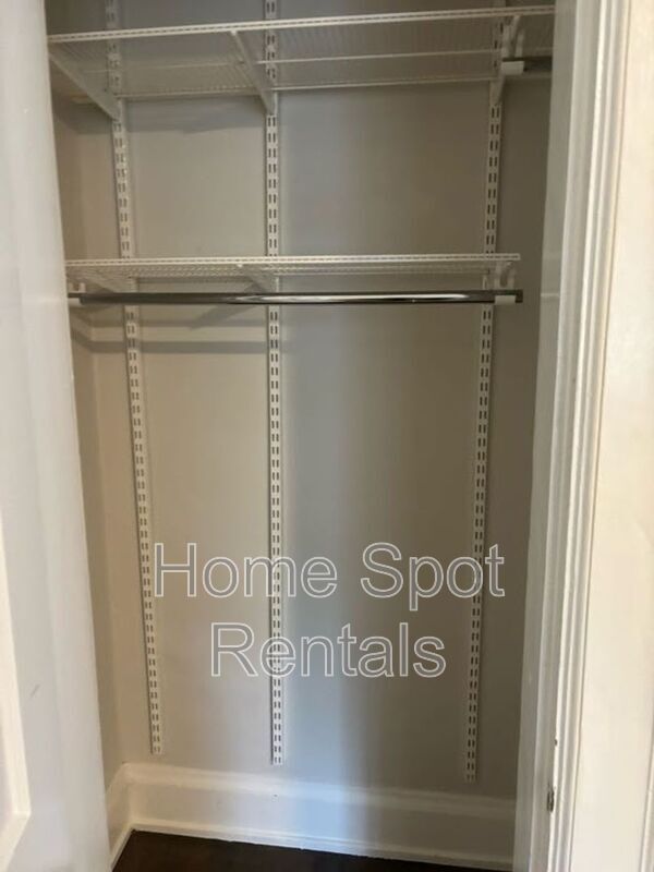 Building Photo - 8 Collier Rd NW