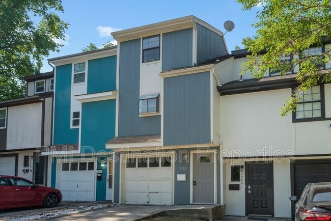 Building Photo - 2902 Eaton St
