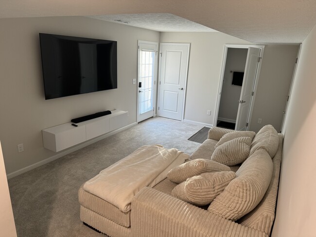 Building Photo - 6837 Frey Ln