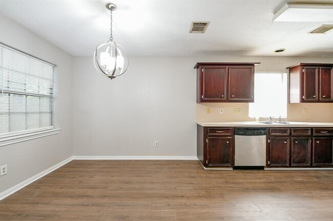 Building Photo - 3423 Berry Grove Dr