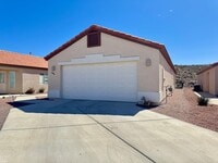 Building Photo - FOX CREEK Cul De Sac Home with Garage