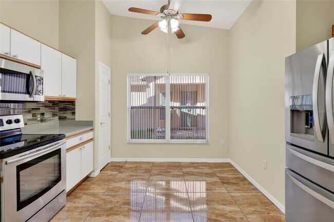 Building Photo - 156 Grand Canal Dr