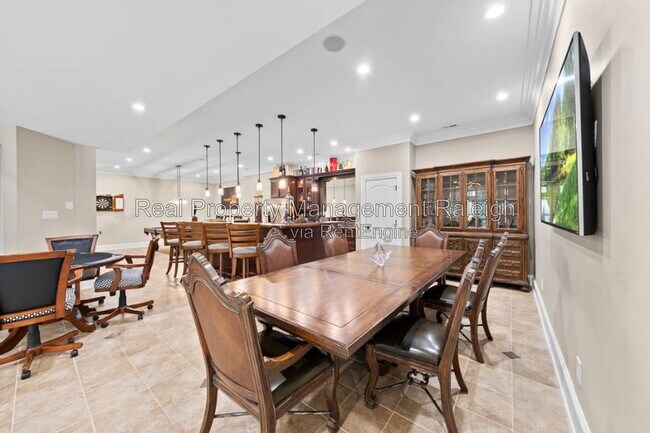 Building Photo - 6573 Wakefalls Dr