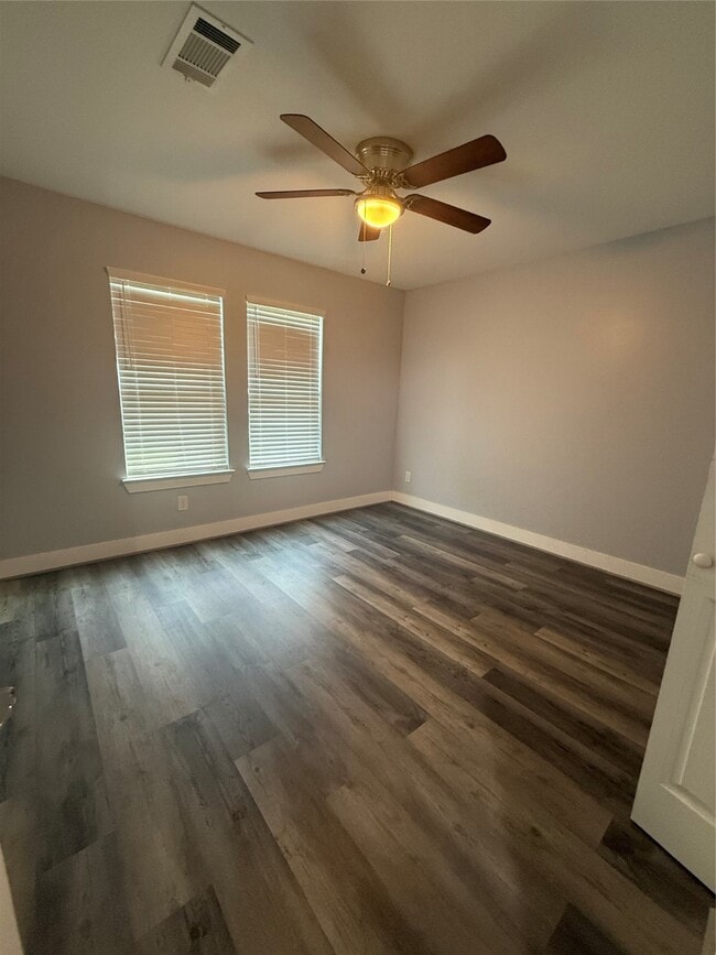 Building Photo - 6712 Eastwood St