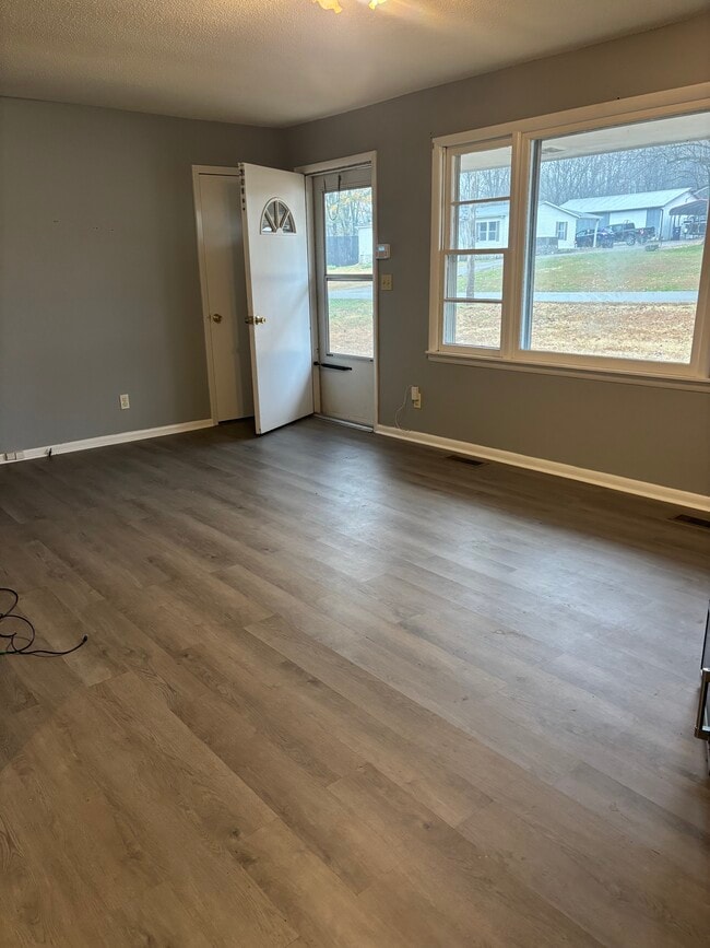 Primary Photo - 214 Ostella Rd