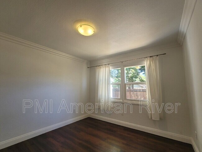 Building Photo - 4201 56th St