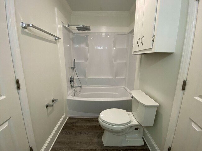 Building Photo - 205 Park Ridge Dr