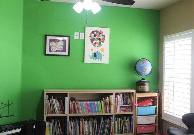 Building Photo - 4208 Comanche Dr