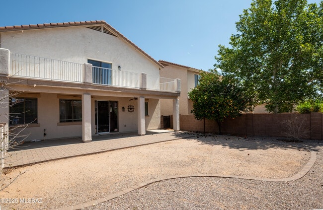 Building Photo - 27 W Camino Rancho Quito