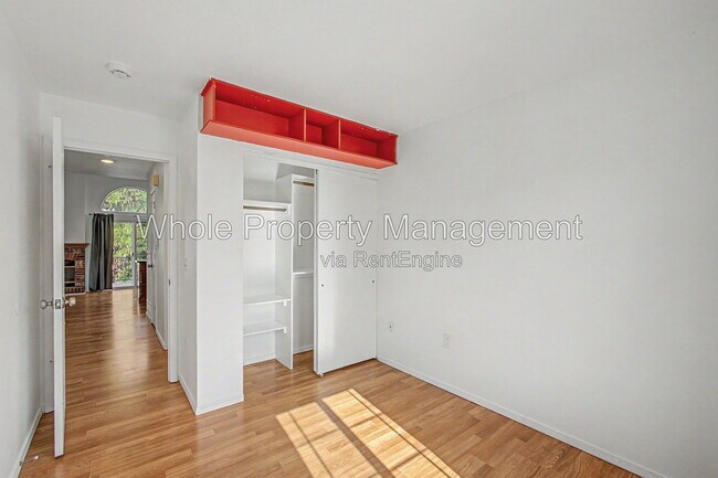 Building Photo - 3731 Shefield Dr