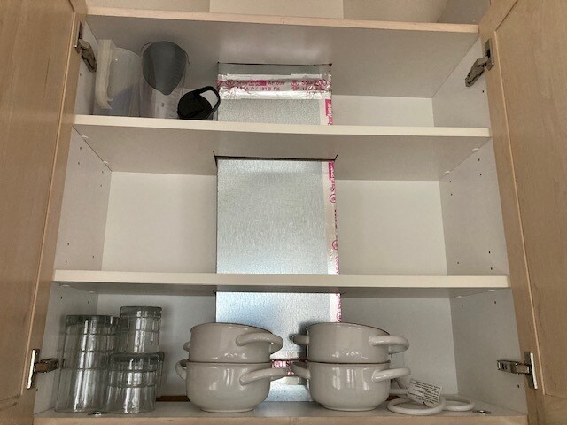 kitchen cupboard - 13 Cherry Top Trl