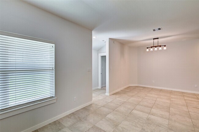 Building Photo - 31702 Casa Linda Dr