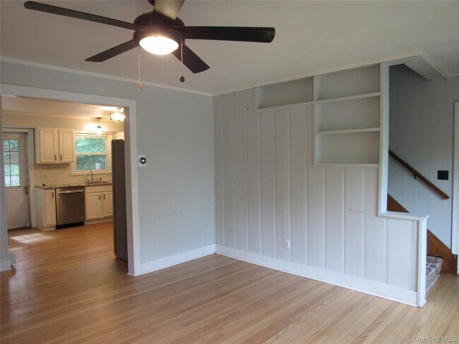 Building Photo - 30 Craigville Rd