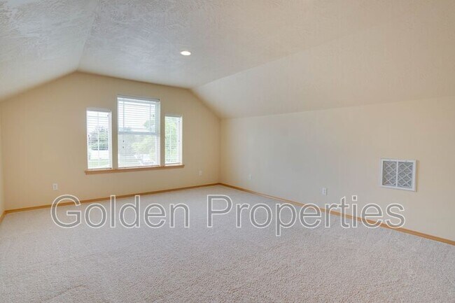 Building Photo - 3045 W Thorndale Loop