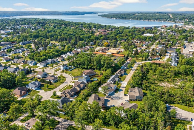 Building Photo - 129 S Curtis St