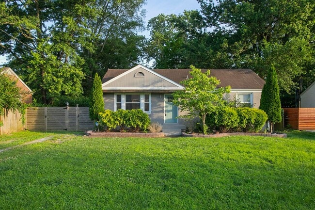 Building Photo - 2129 Crystal Dr