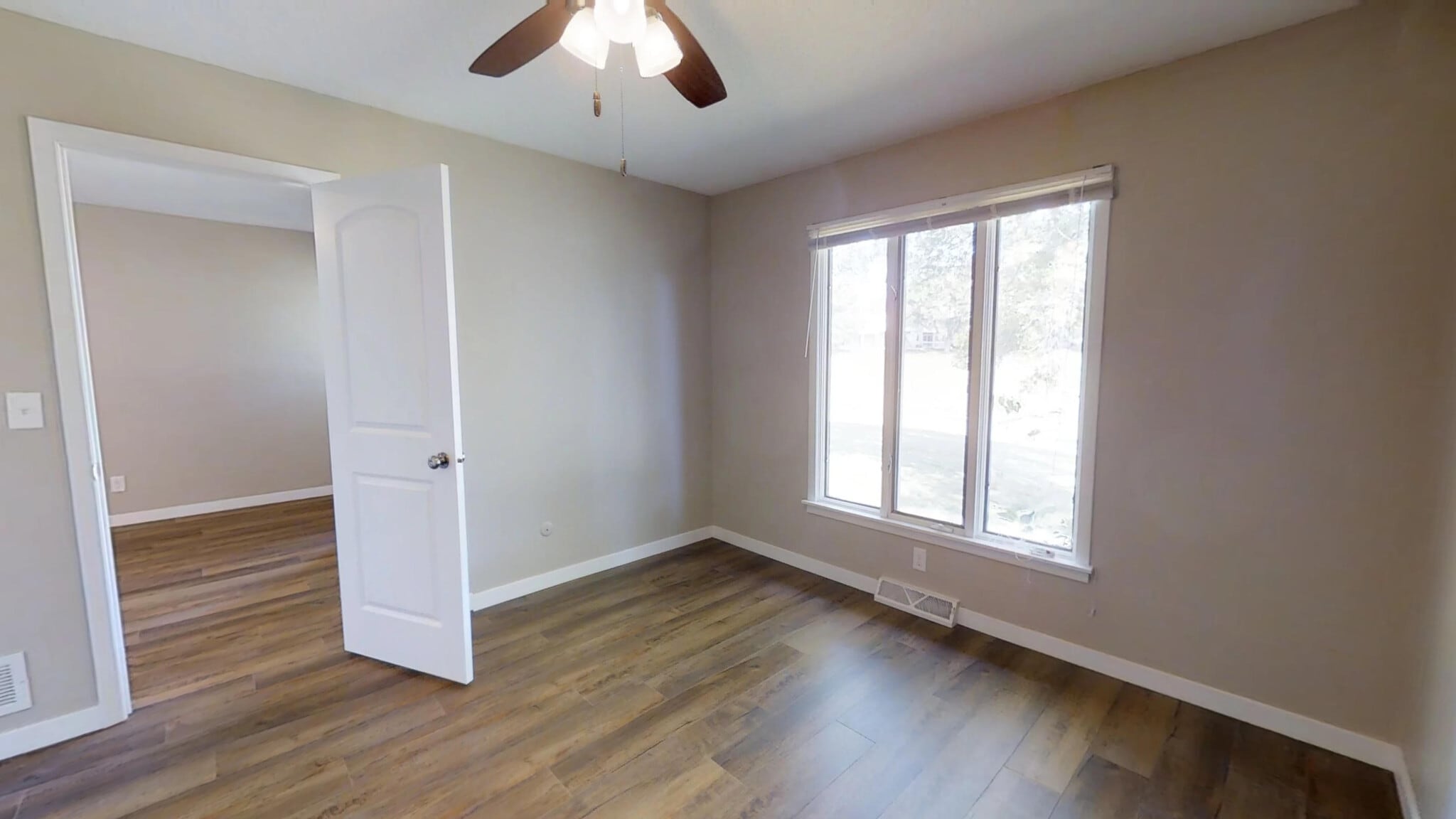 Building Photo - 3035 Parkwild Dr