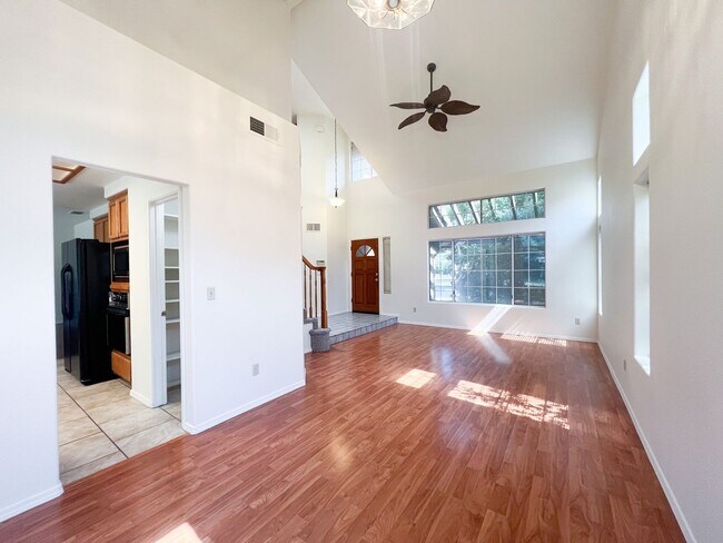 Building Photo - 8330 Sea Island Ct