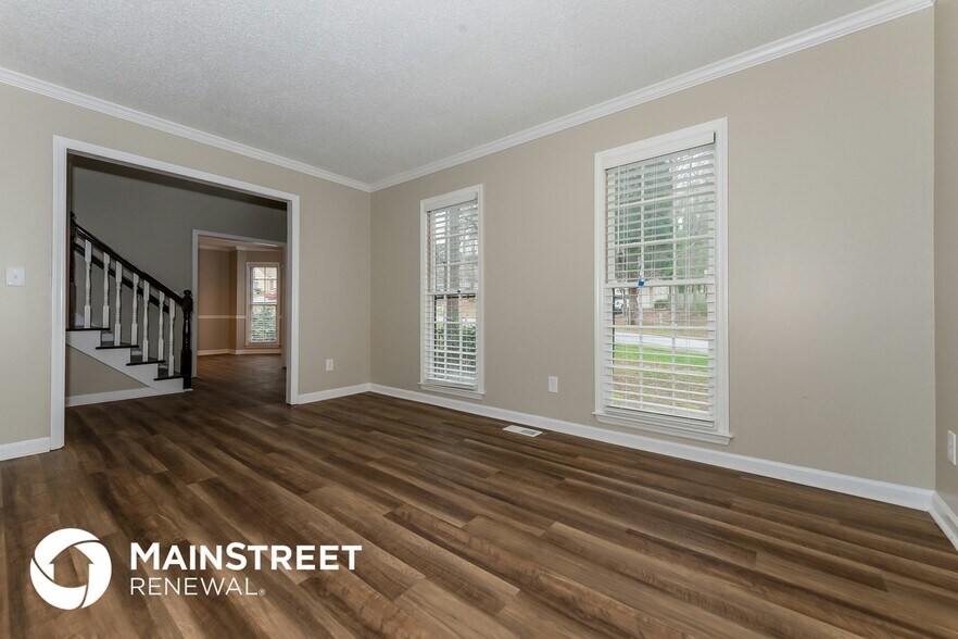 Building Photo - 3175 Rock Creek Dr