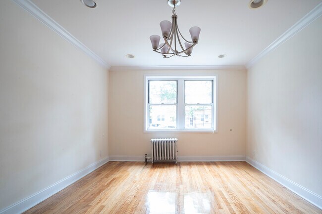 Building Photo - 667 Brooklyn Ave