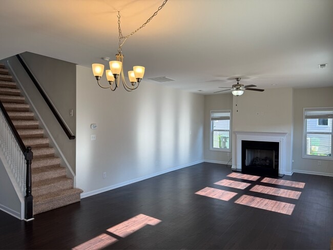 Building Photo - 207 Craftsman Dr