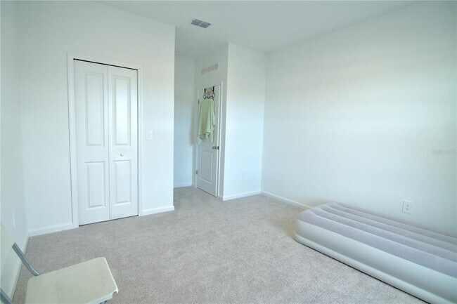 Building Photo - 2852 Haze Rd