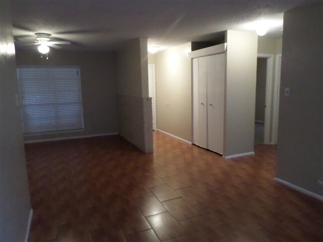 Building Photo - 5829 Cain Dr
