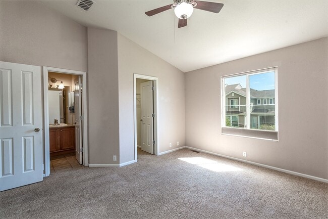 Building Photo - Townhouse in Desirable Stetson Hills Area in Colorado Springs