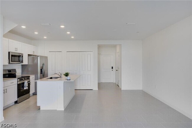 Building Photo - 4243 Caterina Ct
