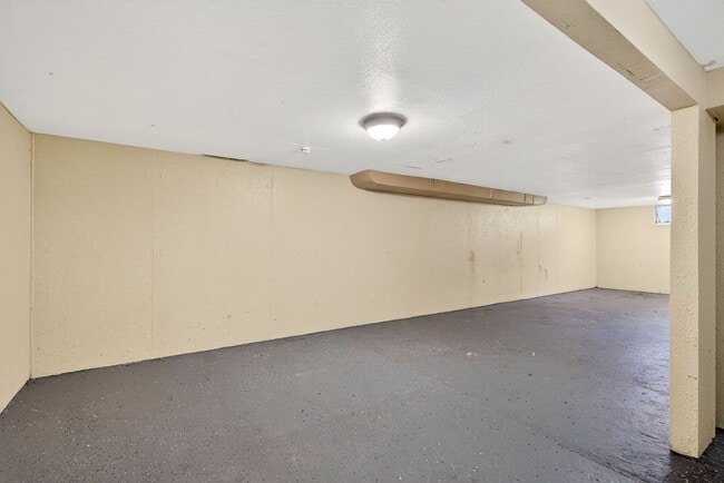 Building Photo - 3 Bedroom Ranch Style Home In Dellwood