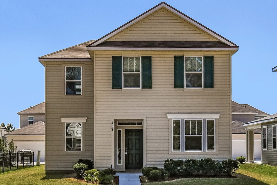 Primary Photo - 452 Vineyard Ln