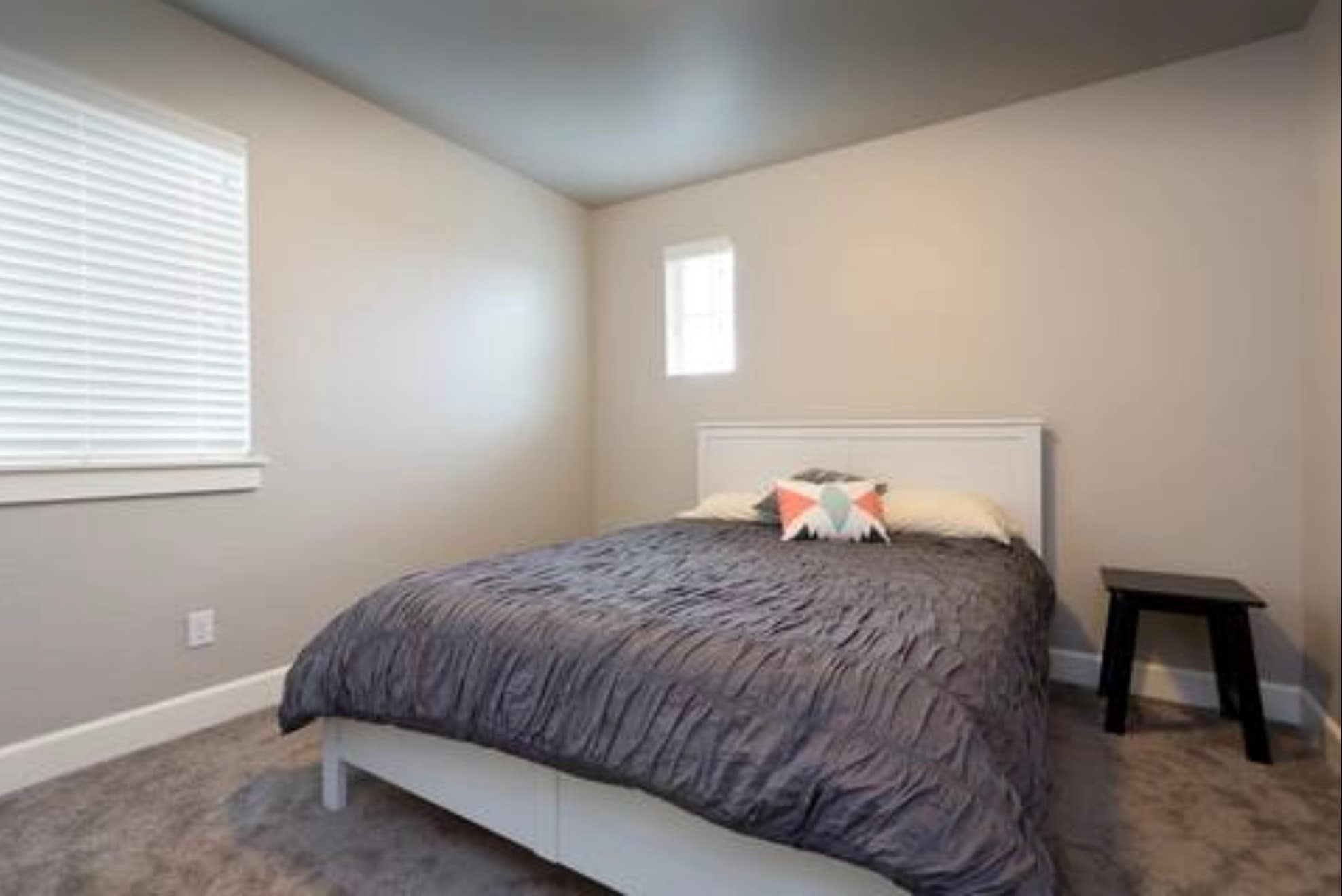 Bedroom - 517 W Cagney St